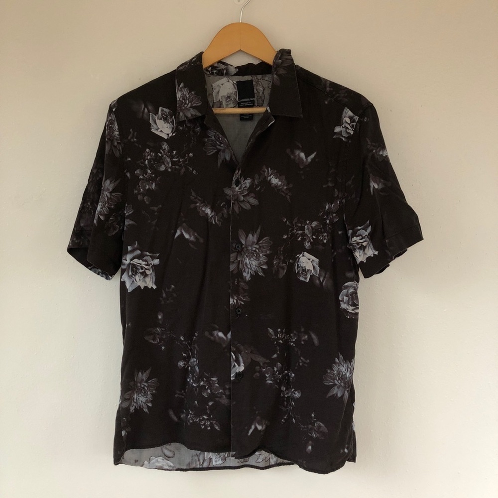 H&M Men’s Floral Button-Down